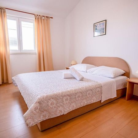 Apartments Valentin ปริฟลากา ภายนอก รูปภาพ