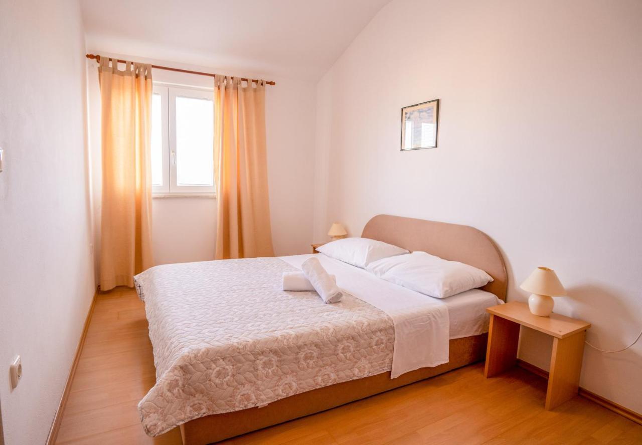 Apartments Valentin ปริฟลากา ภายนอก รูปภาพ